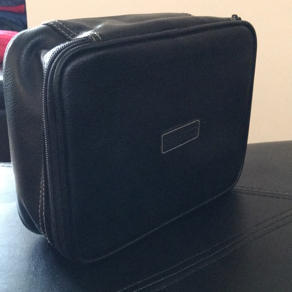 PERRY ELLIS MENS LEATHER TOILETRIES CASE EUC - Picture 2 of 6